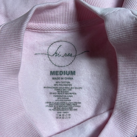 URBAN OUTFITTERS hi res Pink New York Crewneck Sweatshirt Size Medium NWT - Picture 2 of 3